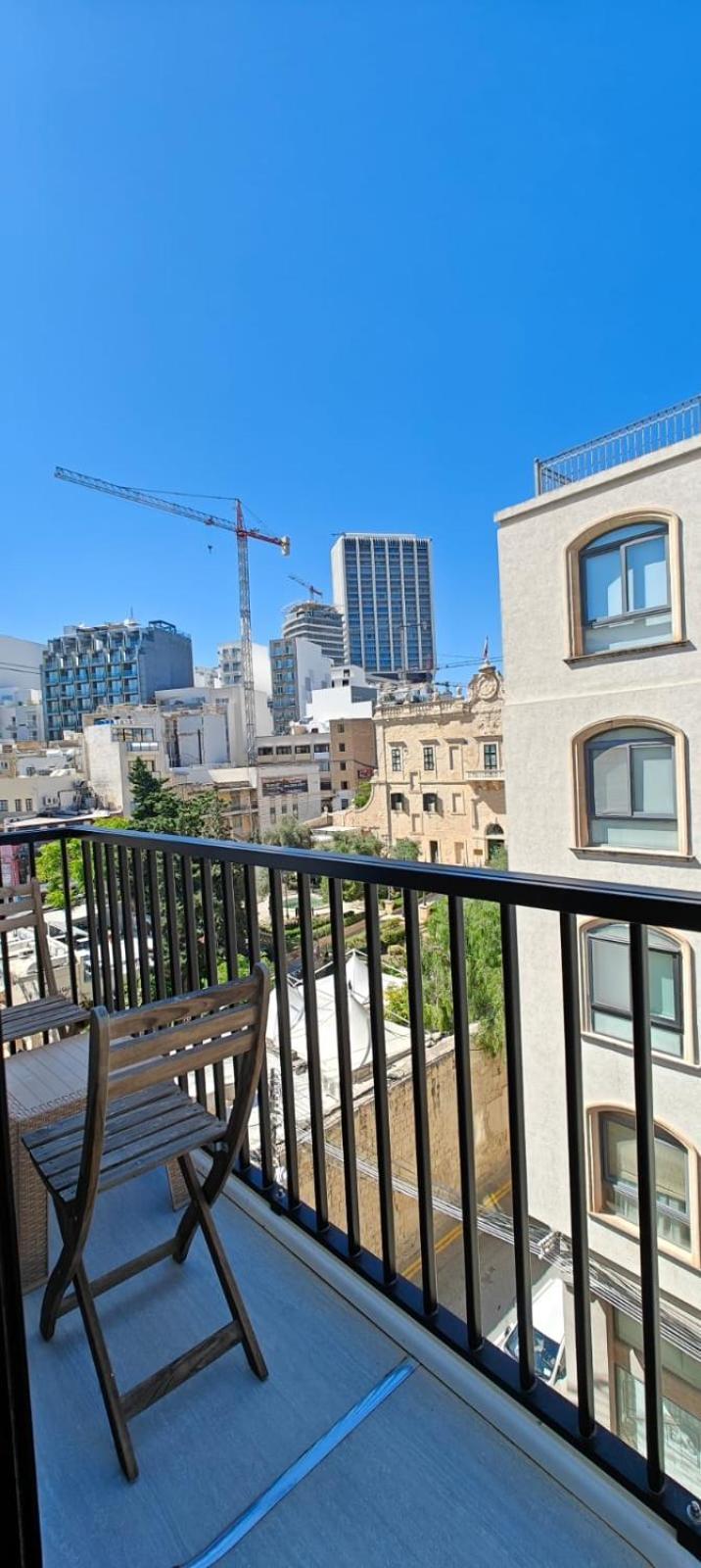 Luxury Garden View At Spinola Bay St Julians Lägenhet St. Julian's Exteriör bild